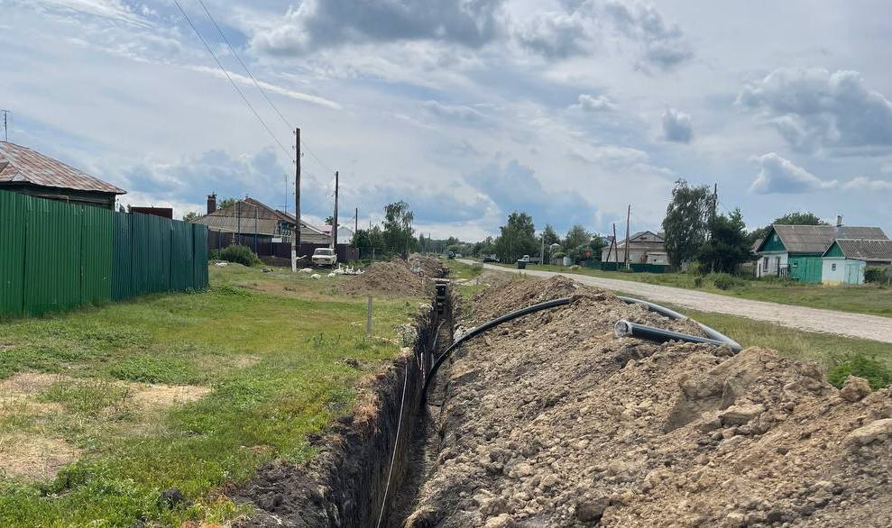 В селах Петровского района обновят 3 км водопровода благодаря поддержке области В селах Петровского района обновят 3 км водопровода благодаря поддержке области
